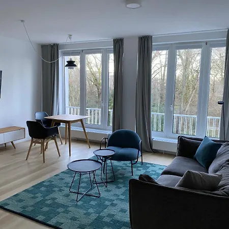 Louis & Louise & Lofts Am I Digital Check In 아파트호텔