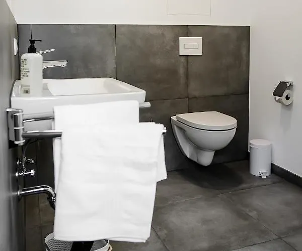 아파트호텔 Louis & Louise & Lofts Am I Digital Check In 4*