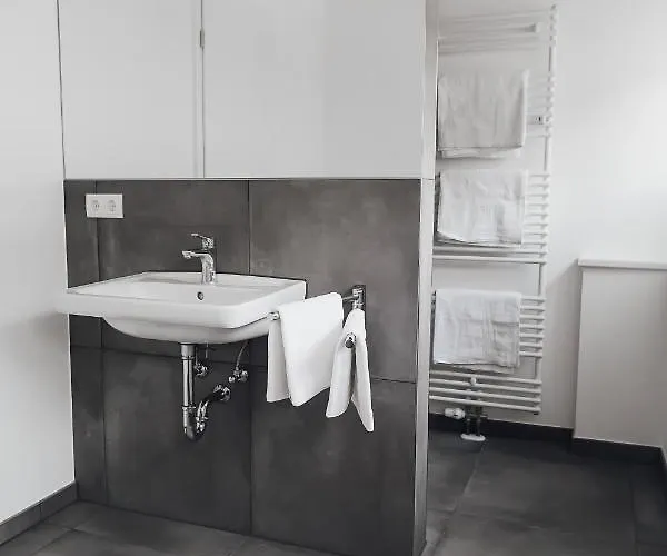 Louis & Louise & Lofts Am I Digital Check In